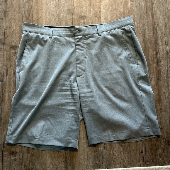 GREG NORMAN SHORTS SIZE(36) - Picture 1 of 5